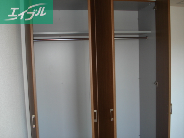 収納　クローゼット