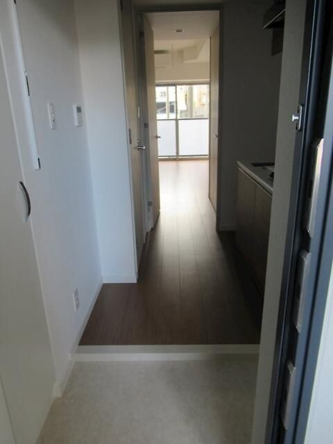 玄関　玄関から見たお部屋です♪