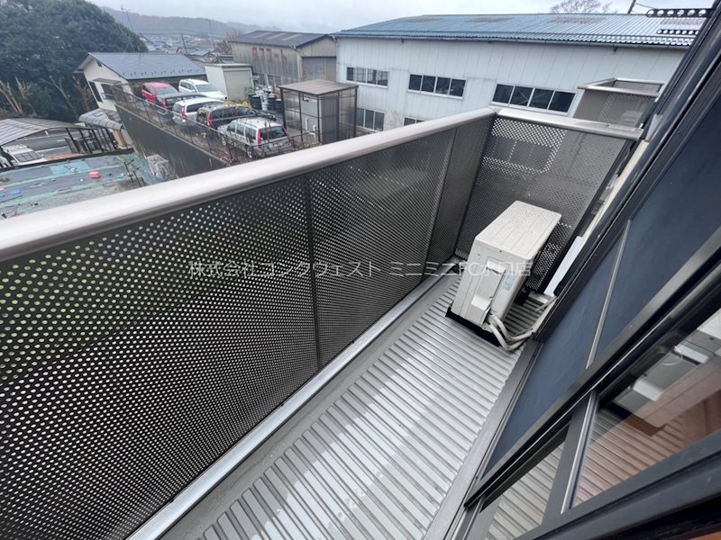バルコニー　メッシュのバルコニー