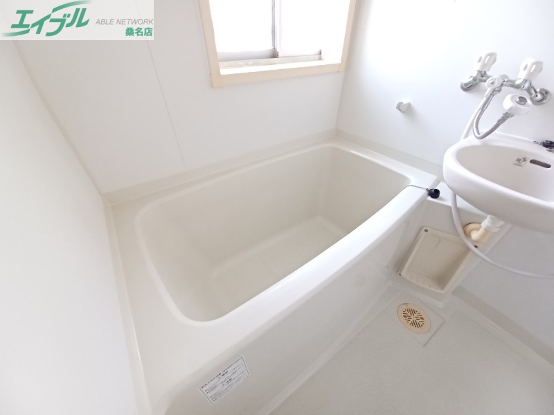 バス・シャワールーム　同型別部屋写真になります。