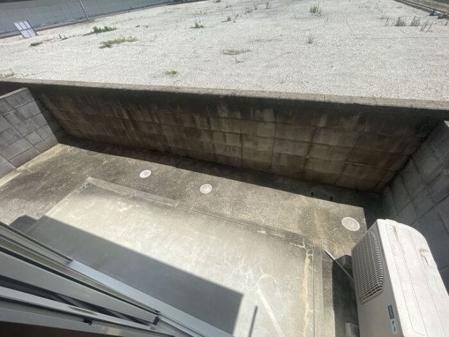 バルコニー　テラス