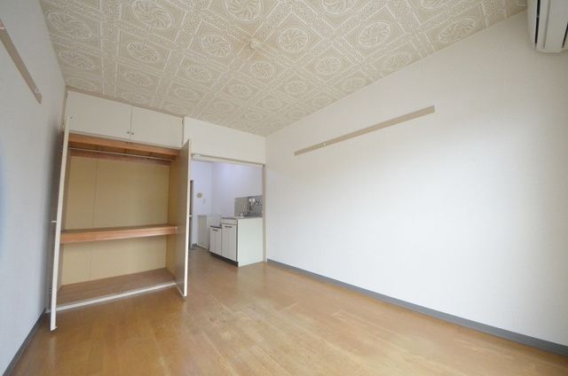 居室・リビング　リビング