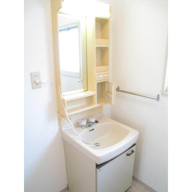 洗面設備　別部屋参照・現状優先・退去後要確認