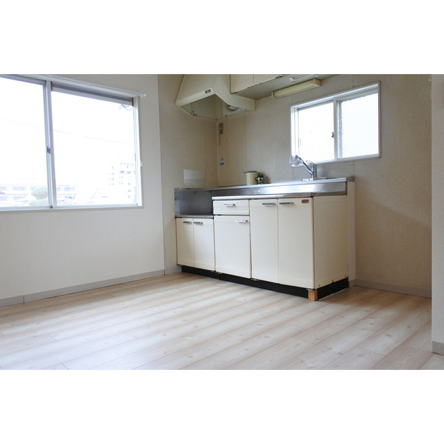 居室・リビング　別部屋参照・現状優先・退去後要確認