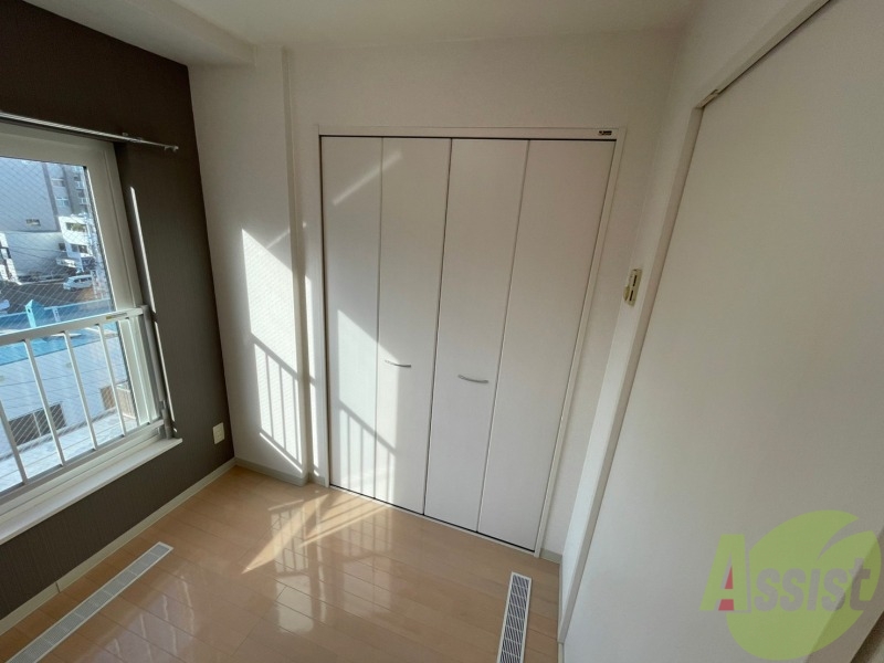 収納　お部屋をすっきりさせるには収納が欠かせませんね。