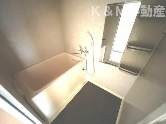 バス・シャワールーム　日々の暮らしに欠かせないお風呂です