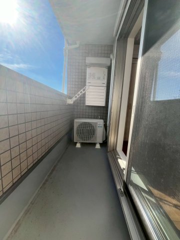 バルコニー　同物件、別号室の参考写真です。