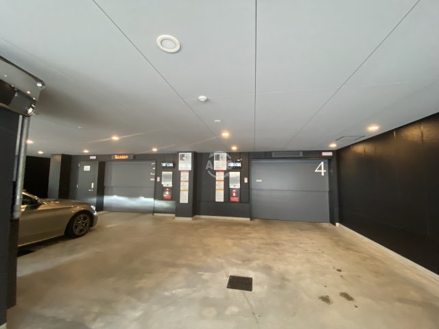 駐車場　シティタワー大阪本町　駐車場