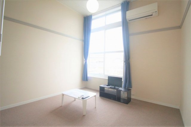 居室・リビング　使いやすい居間です