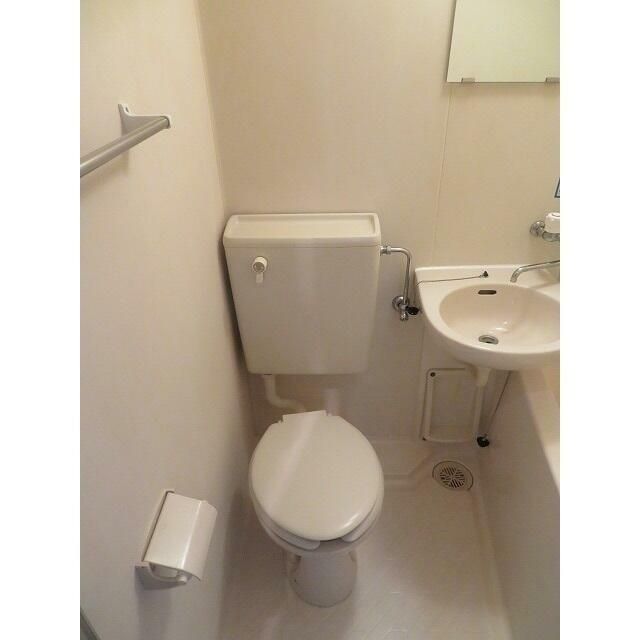 トイレ　☆バス・トイレ同室☆