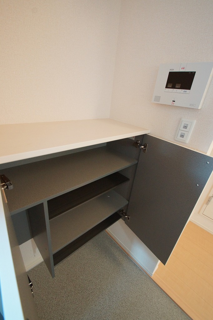 玄関　シューズボックス