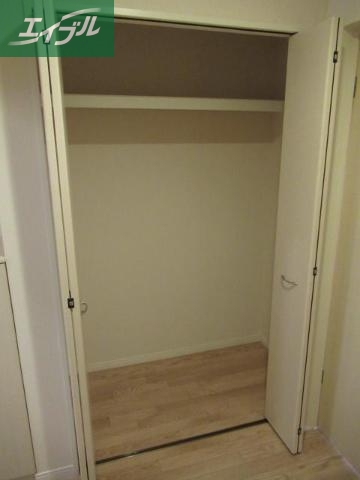 収納　玄関クローゼット