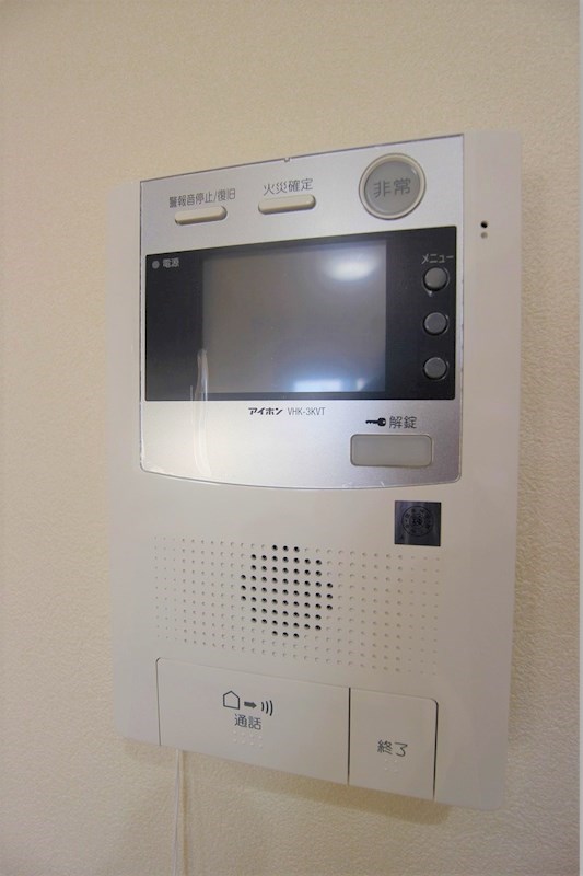 セキュリティ　来客者の確認が出来て安心・便利なTVモニターホンです。