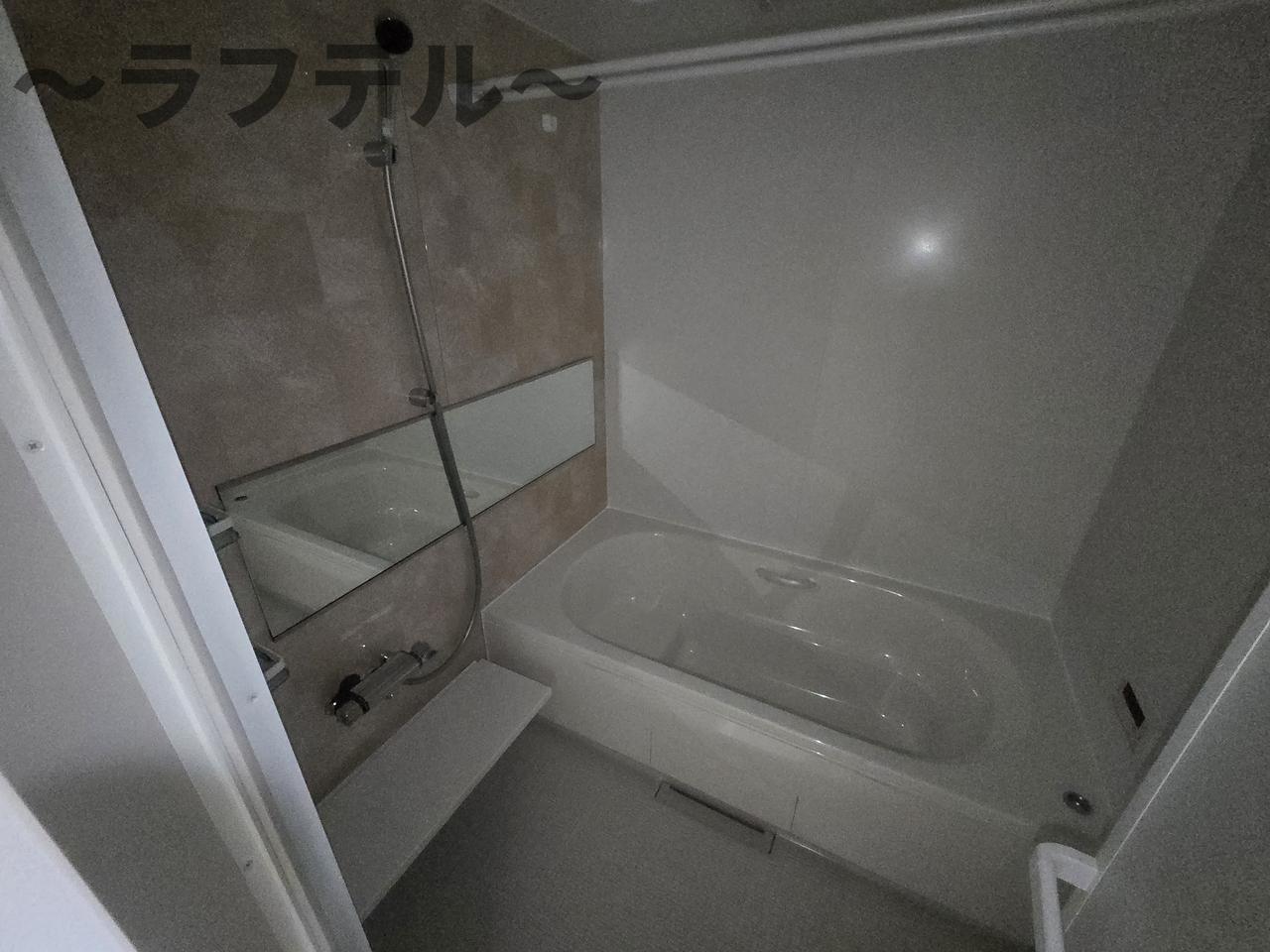 バス・シャワールーム　別部屋イメージ写真