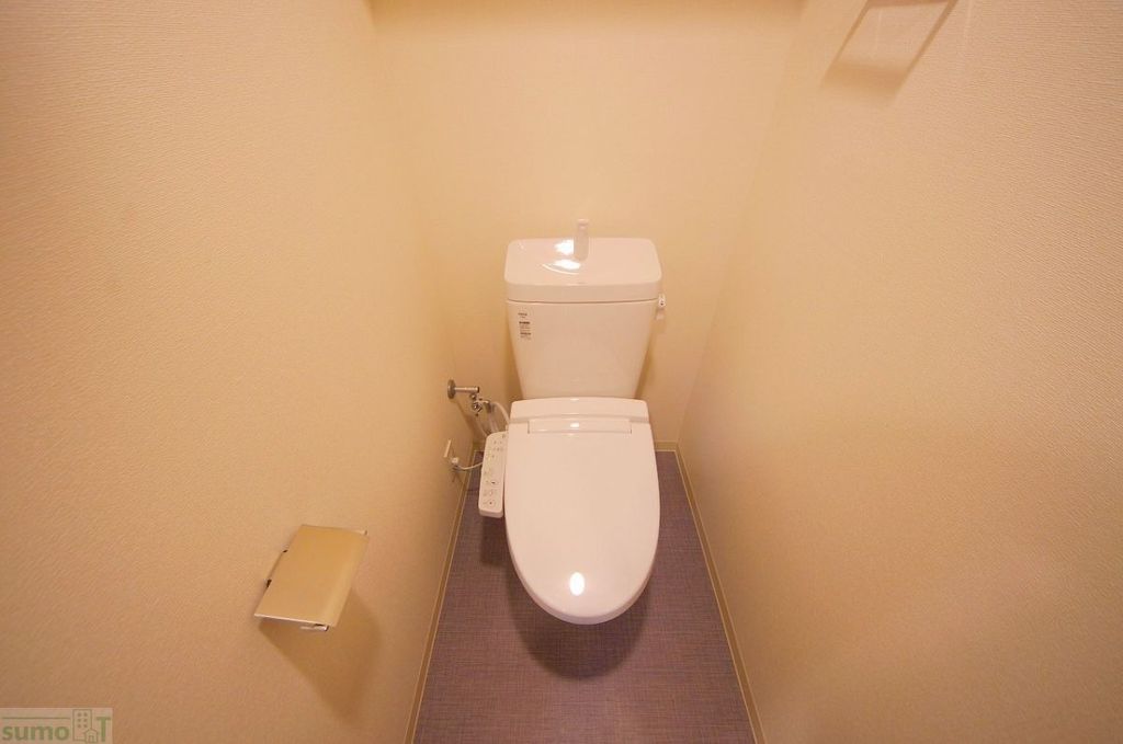 トイレ　同系シリーズのお部屋です。