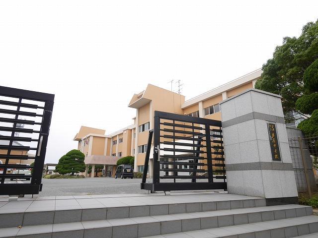 中学校　芦屋町立芦屋中学校（中学校）まで1260m