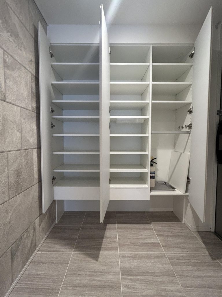 収納　シューズボックス