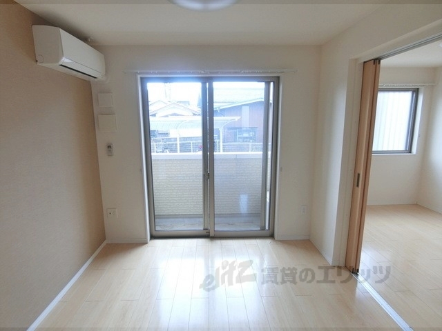 居室・リビング　洋室