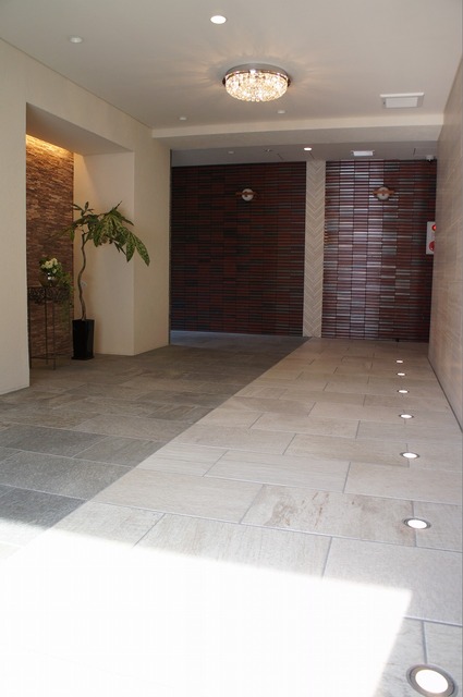 ロビー　エントランス