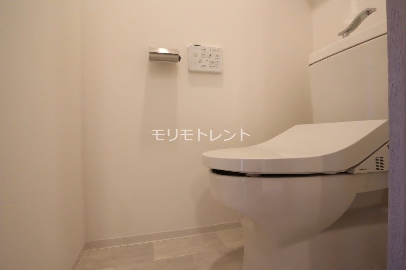 トイレ　室内参考写真（４Ｆ－Ｅタイプ）