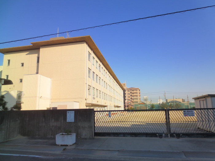 中学校　名古屋市立高杉中学校（中学校）まで1500m