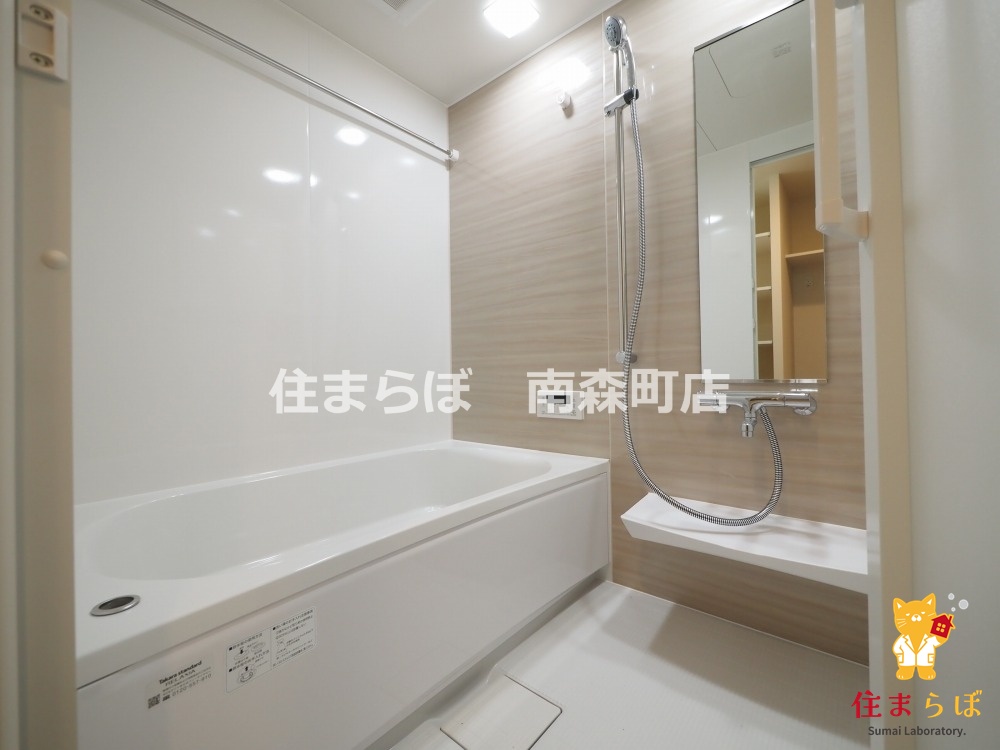 バス・シャワールーム　「見た目じゃなく、心に“しっくりくる”を大切に。」