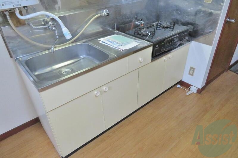 キッチン　調理スペースもあり、使いやすそうなキッチンとなっております