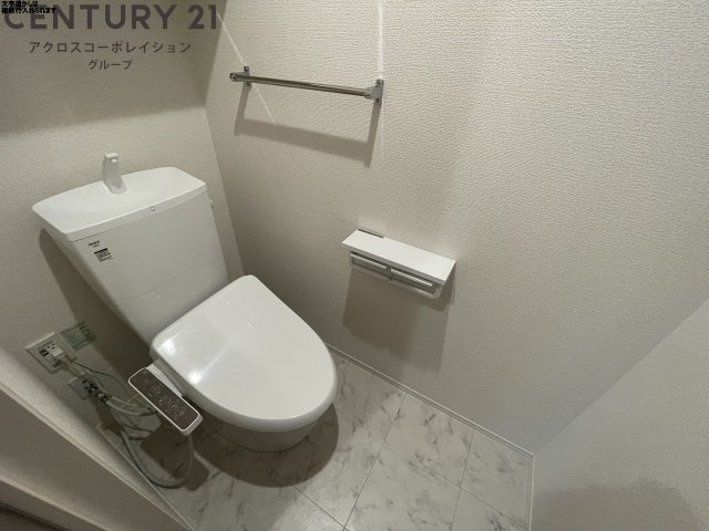 トイレ　ウォシュレット付きのトイレです♪