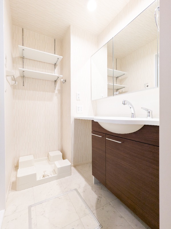 洗面設備　図面と現状に相違がある場合には現状を優先