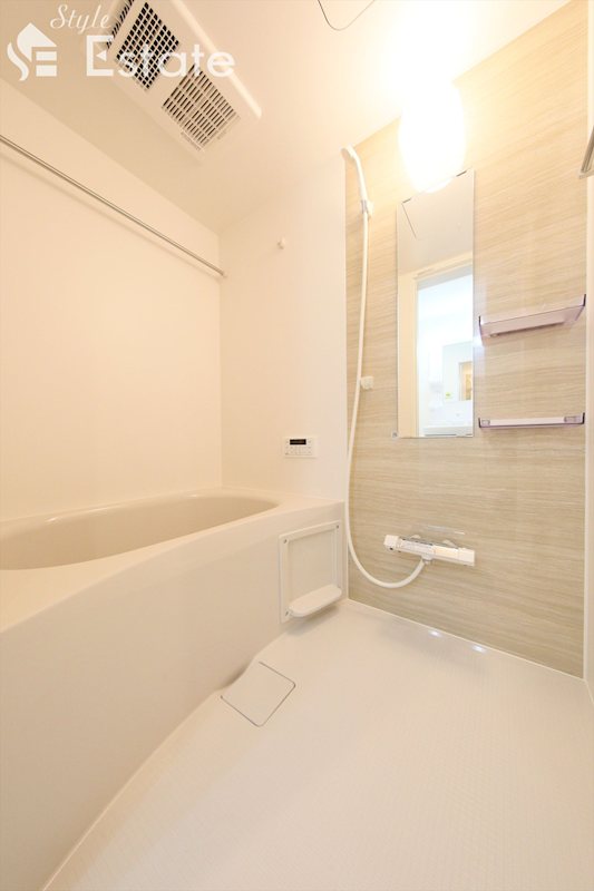 バス・シャワールーム　同仕様内装