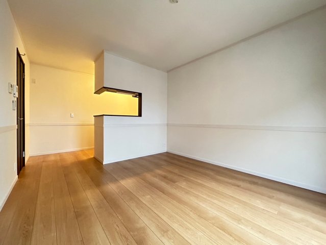 居室・リビング　※別部屋参考写真※