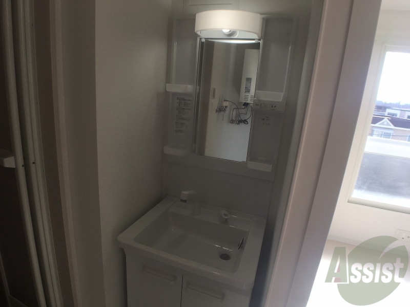 洗面設備　シャンプードレッサーで身支度もラクラクです！