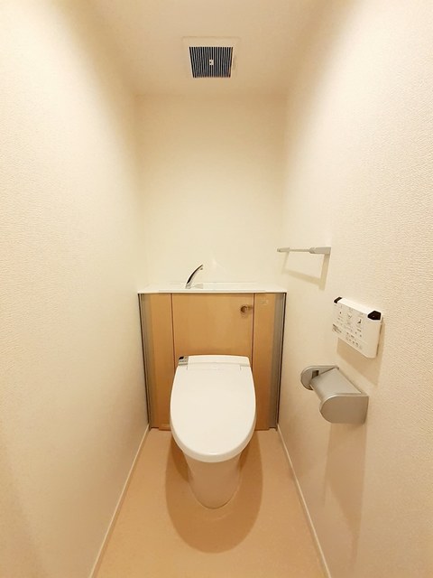 トイレ　トイレもきれいです
