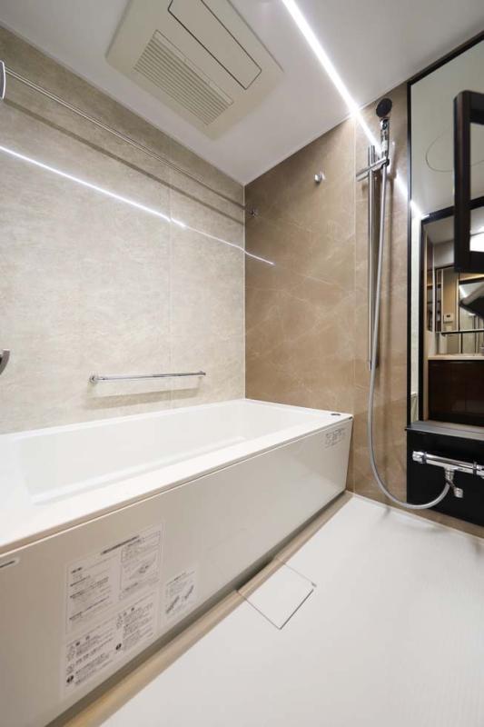 バス・シャワールーム