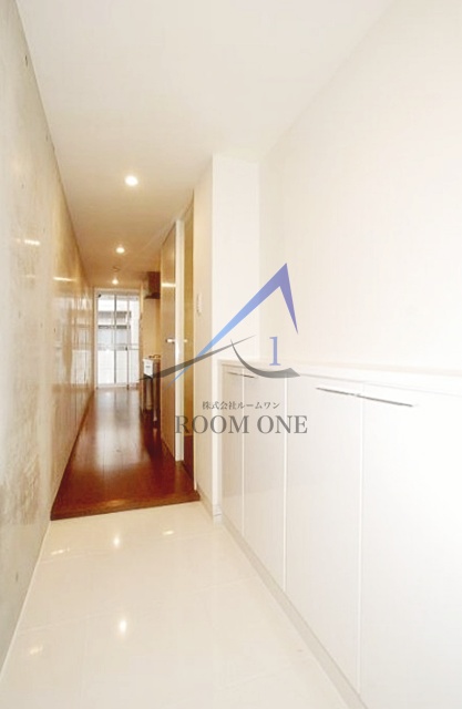 玄関　玄関です。