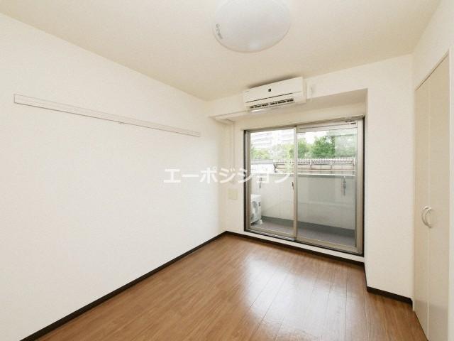 居室・リビング　ELLE難波WEST