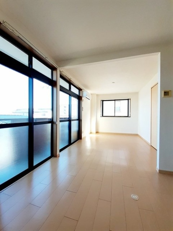 居室・リビング　図面と現状に相違がある場合には現状を優先