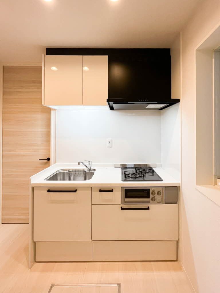 建物外観　敷地内にゴミ置場があるので、ゴミ出しに時間がかかりません。