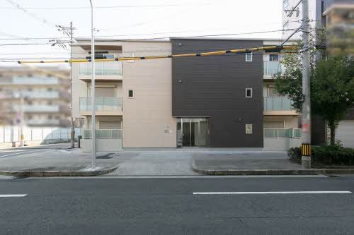 建物外観　積水ハウス施工の賃貸住宅「シャーメゾン」、デザイン性と耐久…