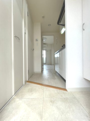 玄関　詳細は、RISUMO江坂本店→06-6155-7137まで♪