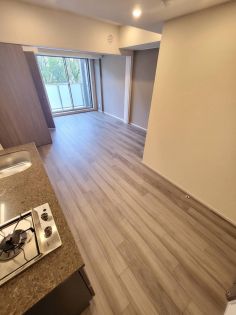 居室・リビング　同マンション別部屋参照。