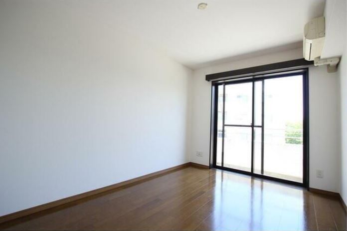 居室・リビング　※全て別号室のお写真。内装等参考にしてください。