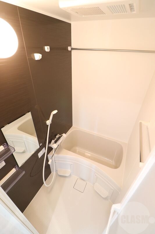 バス・シャワールーム　浴室乾燥機能付き