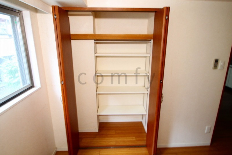 収納　クローゼット