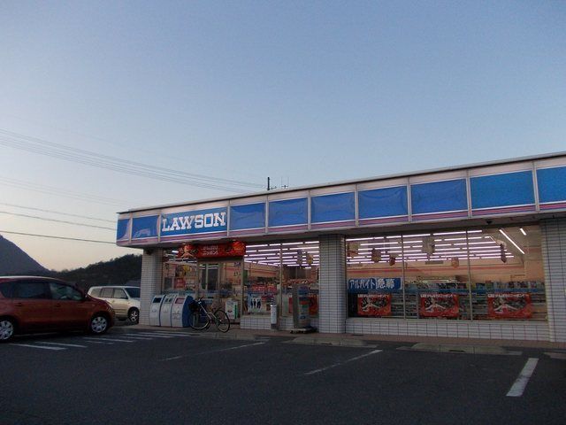 コンビニ　ローソン甲西菩提寺店（コンビニ）まで700m