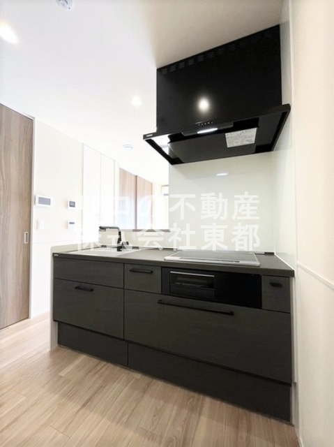 キッチン　上下収納豊富な調理スペース！使い勝手の良いキッチンです♪