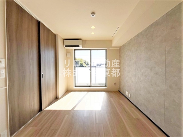 居室・リビング　南向きで日当たり良好なお部屋！暖かな日差しが入ります♪