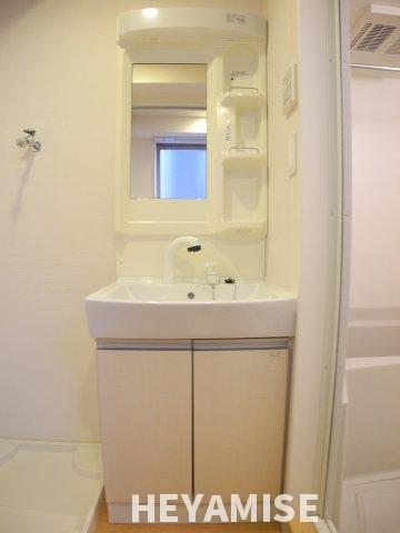 洗面設備　※同間取りの別の階のお部屋の写真です※