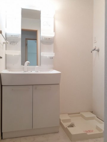 洗面設備　広い洗面スペース