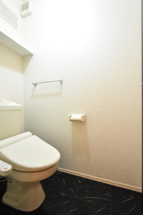 トイレ　温水洗浄暖房便座付き